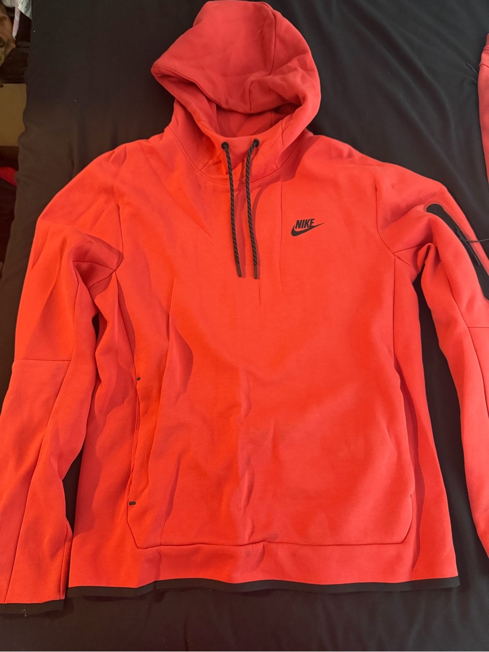 Women’s Nike tech Set